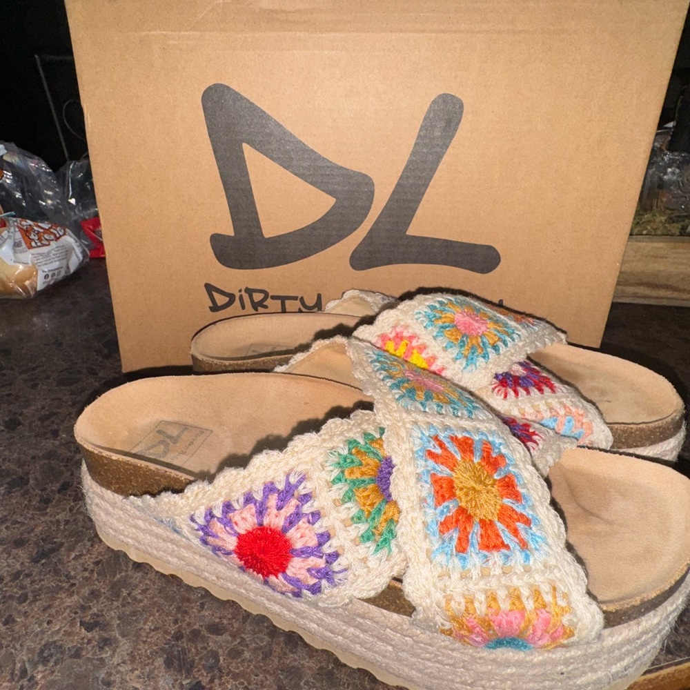 Women's Crochet Sandals - Multicolor